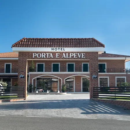 Porta E Alpeve 5* Gradec